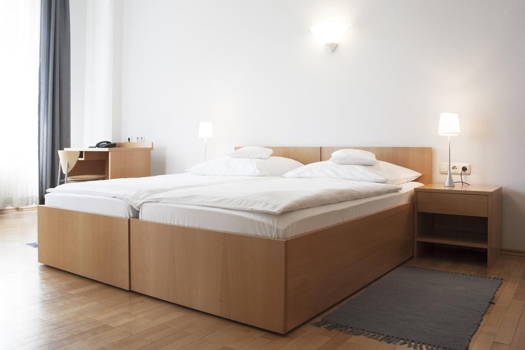 Hotel Zum Scheppen Eck Wiesbaden Eksteriør bilde